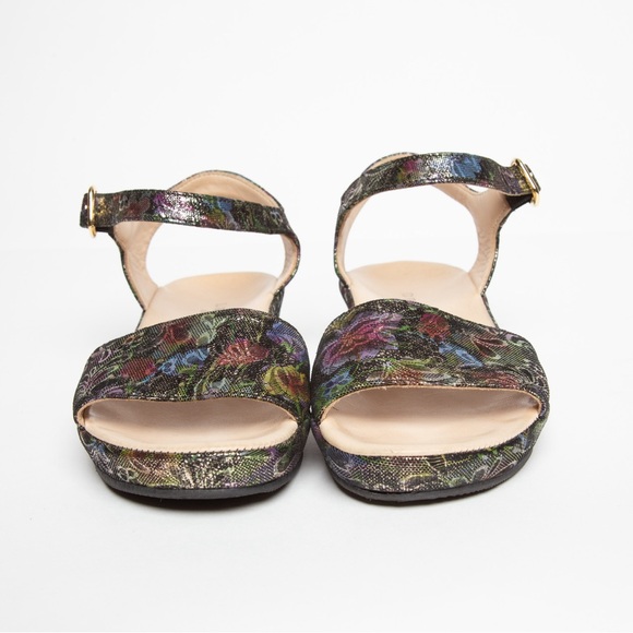Women's Brunate Sandals - Black/Floral - Picture 1 of 10
